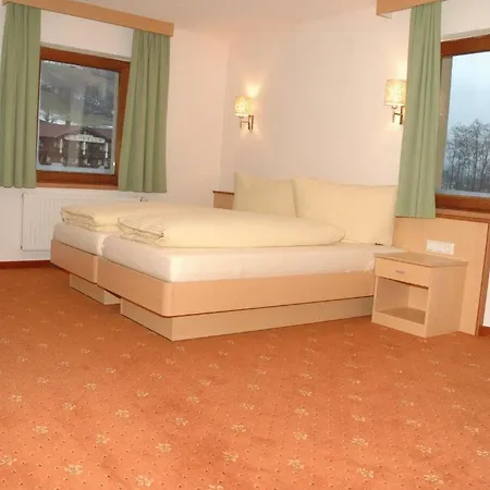 Apparthaus Zum Zegger * Neustift im Stubaital